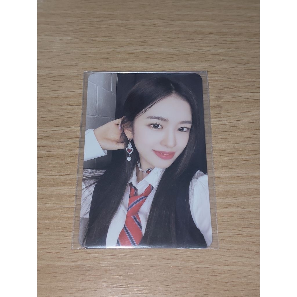 PC PHOTOCARD IVE YUJIN OFFICIAL