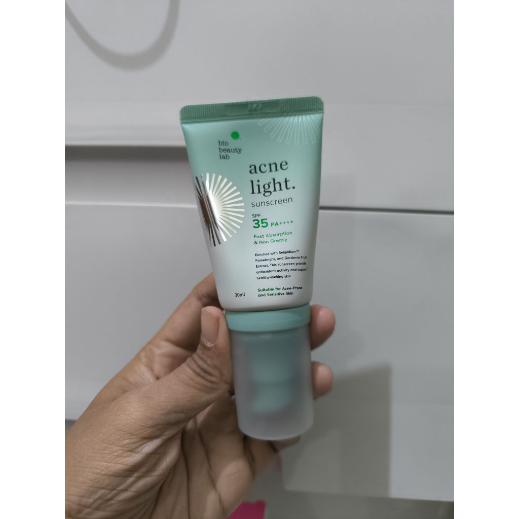 Bio Beauty Lab - acne light sunscreen (PRELOVED)