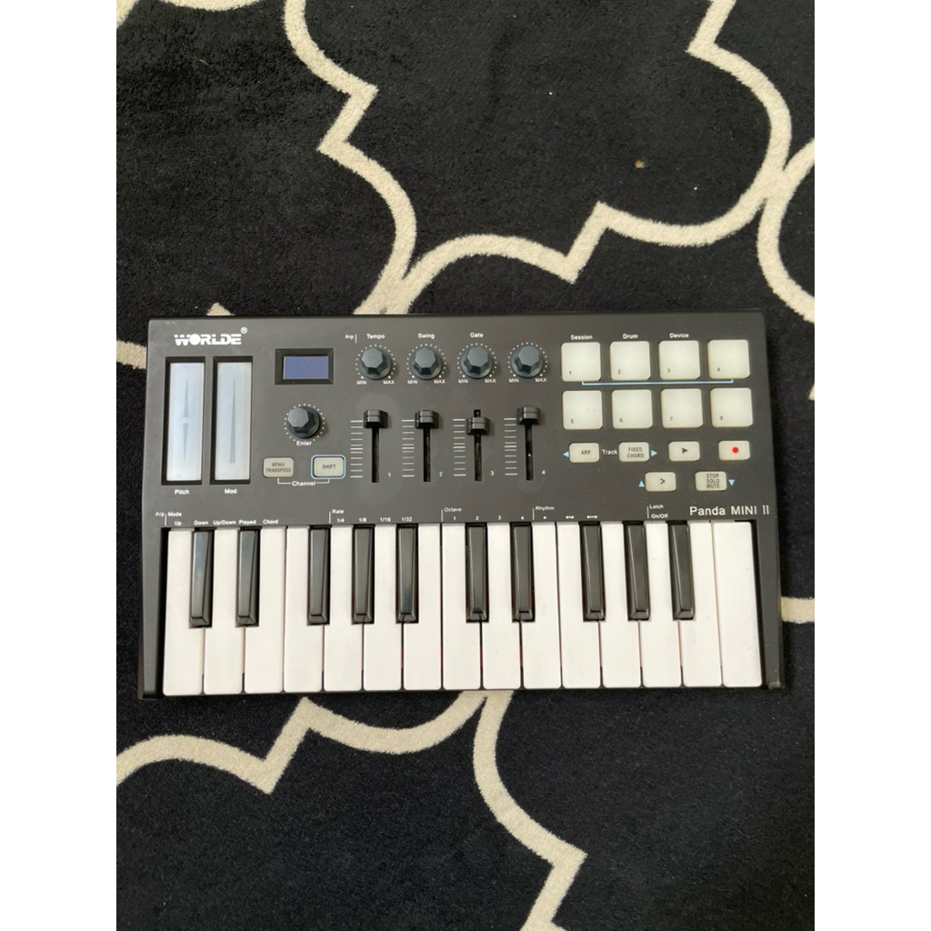 Midi controller "Worlde panda mini II" bekas baik