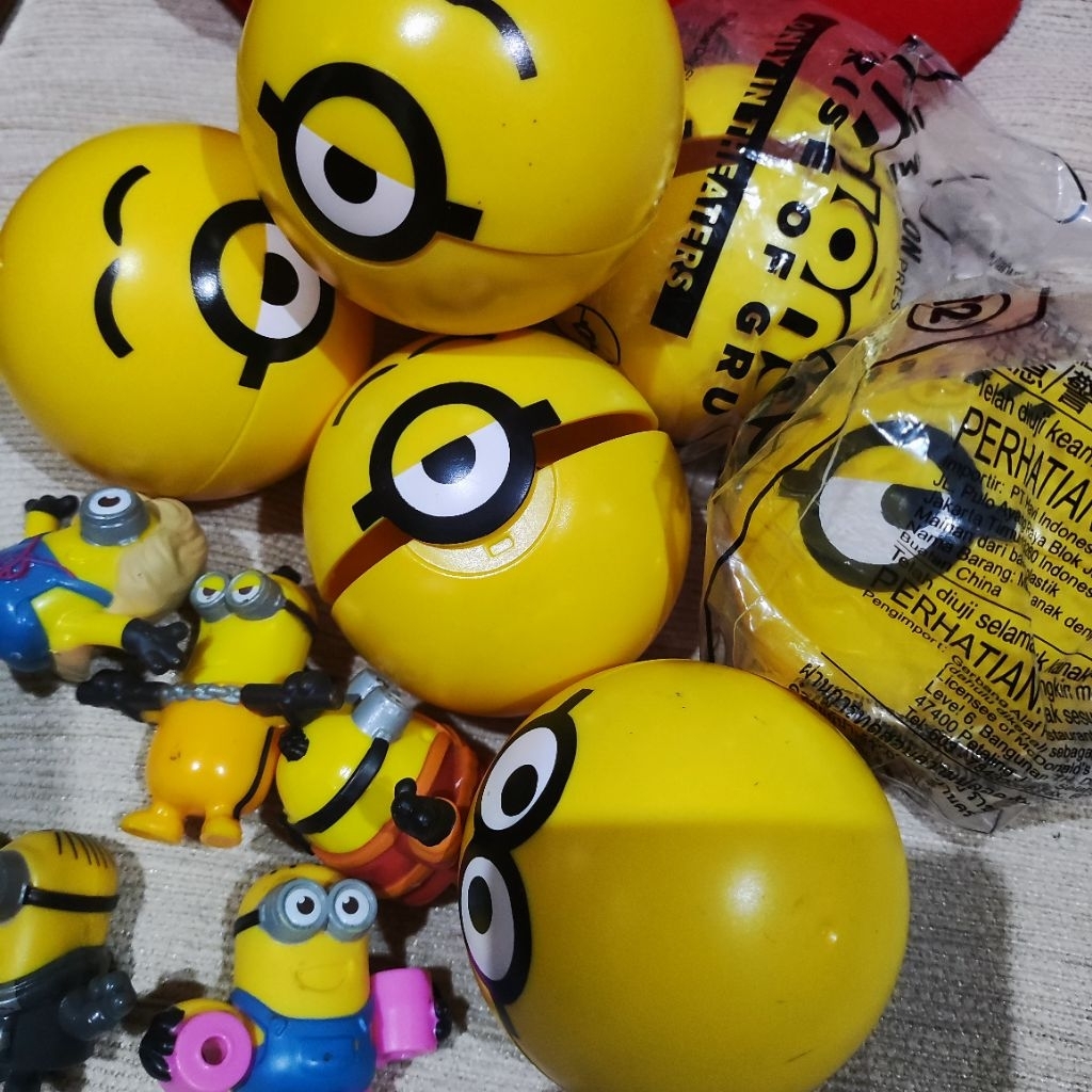 preloved mainan anak happy meal McDonald's minion kids toys