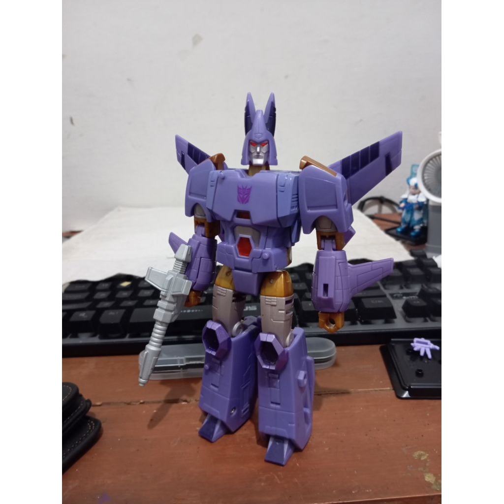 Transformers Kingdom Cyclonus