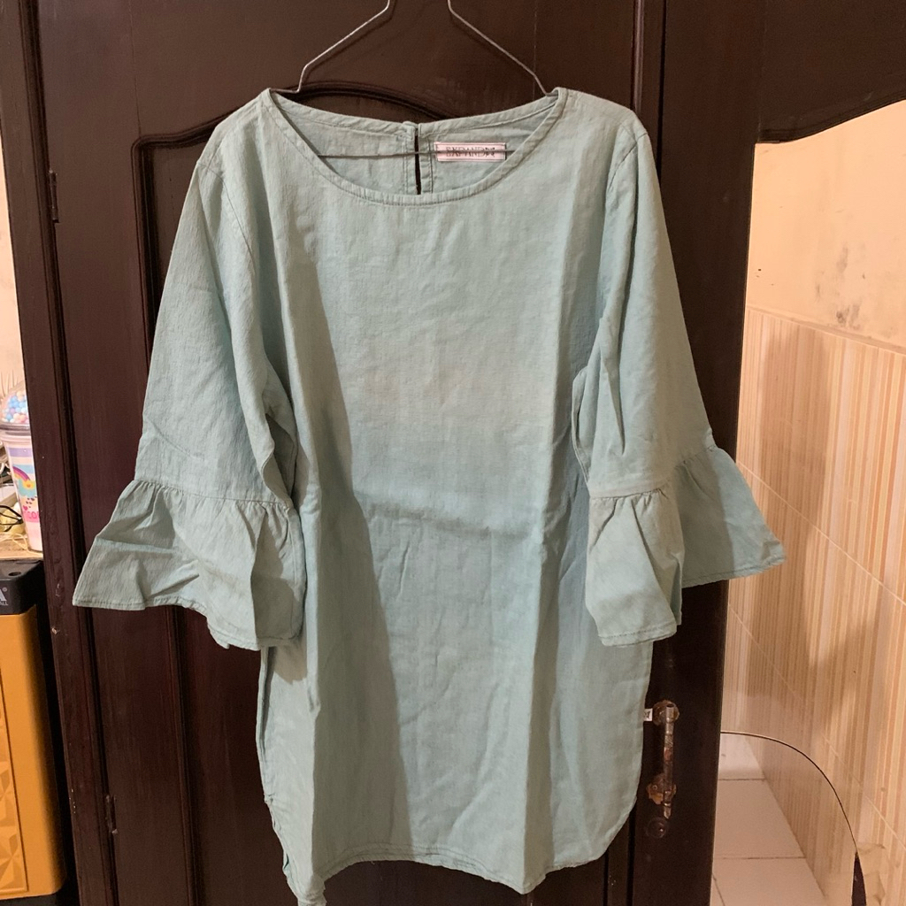 PRELOVED BLOUSE EXPAND HIJAU