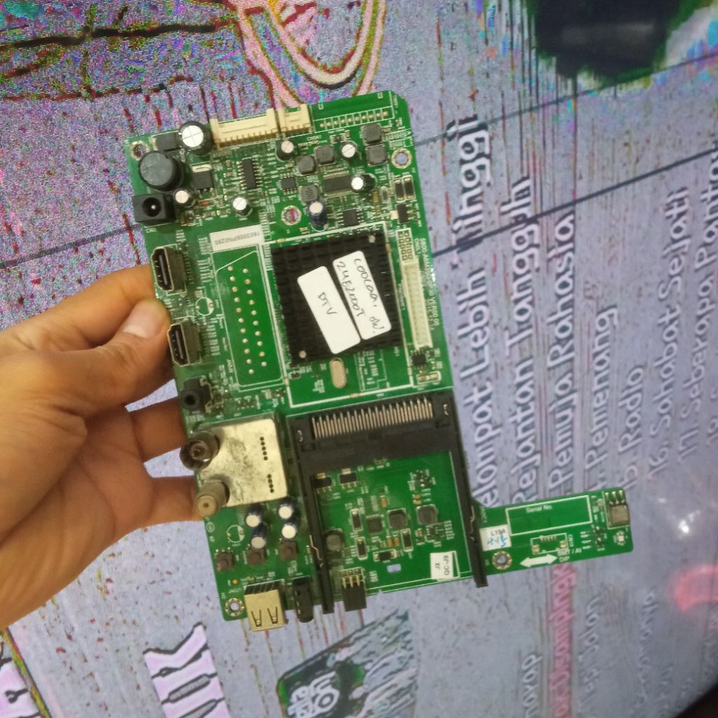 MAINBOARD TV COOCAA 24E2000T MB / MOBO / MODUL / MOTHERBOARD / MESIN TV LED COOCAA 24E2000 T
