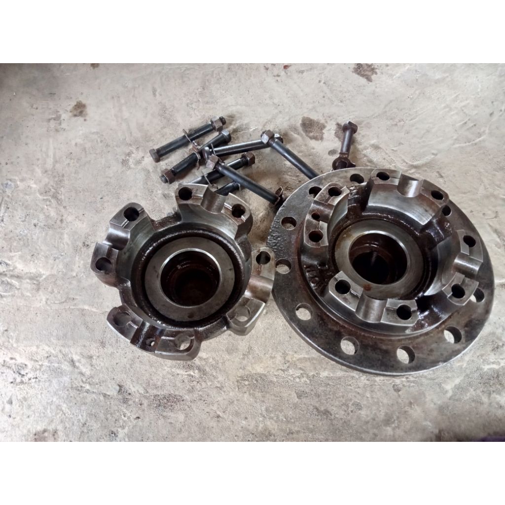 dhift case/tengkorak  gardan daihatsu taft f70/f50 hiline,gt,badak original