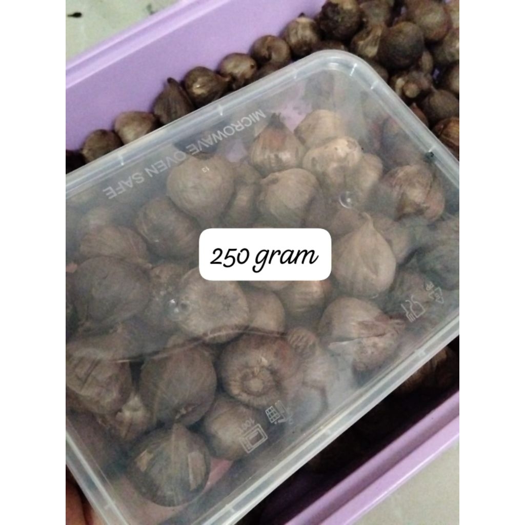 Black Garlic Tunggal Lanang