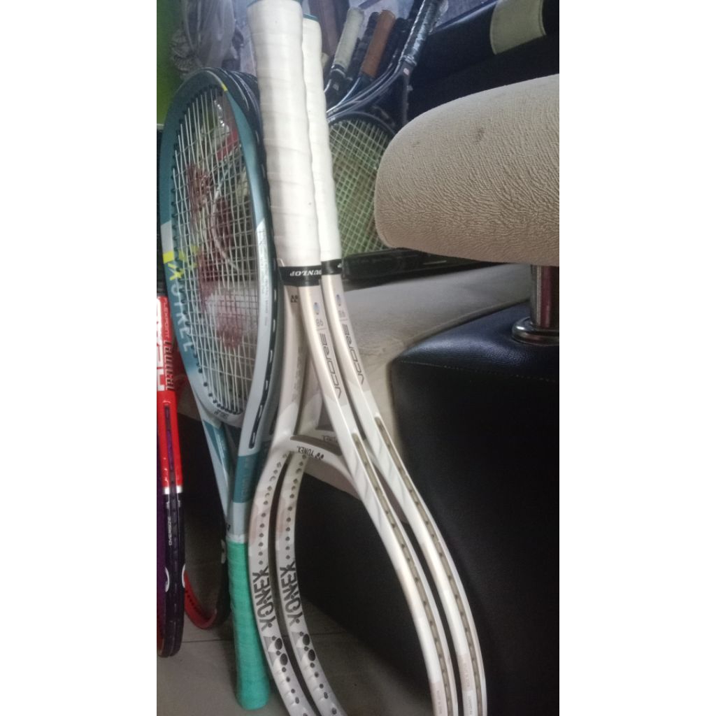 yonex ezone putih limited