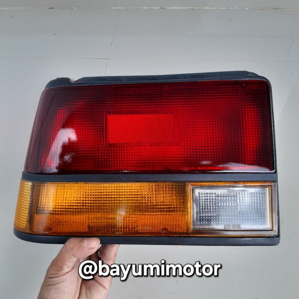 Stoplamp lampu belakang toyota corolla GL 1984-1987 KIRI