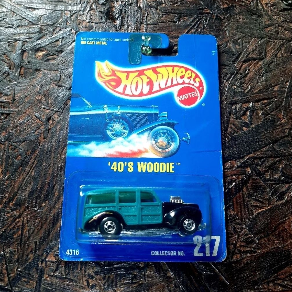 Hot Wheels 40S Woodie Teal Hitam Blackwall Blue Card 1993