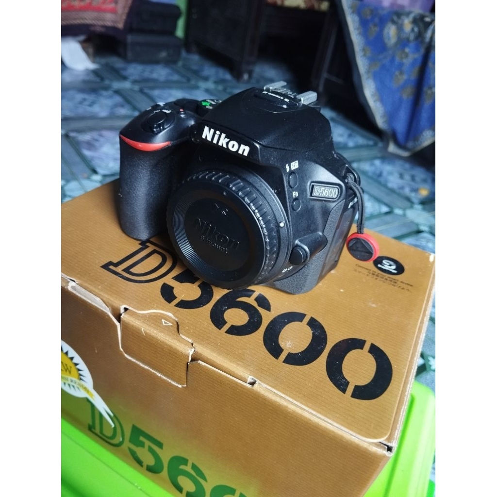 DSLR Nikon D5600 Second