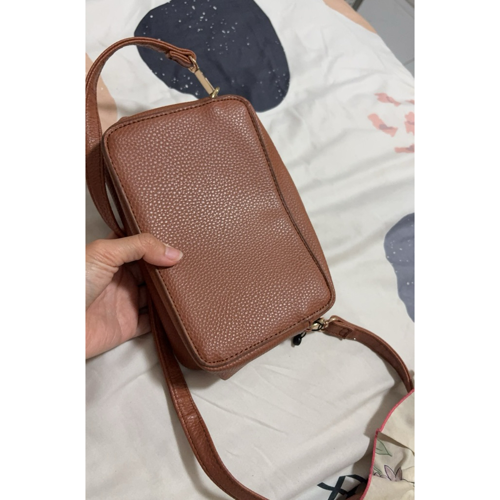 Tas Kotak Coklat