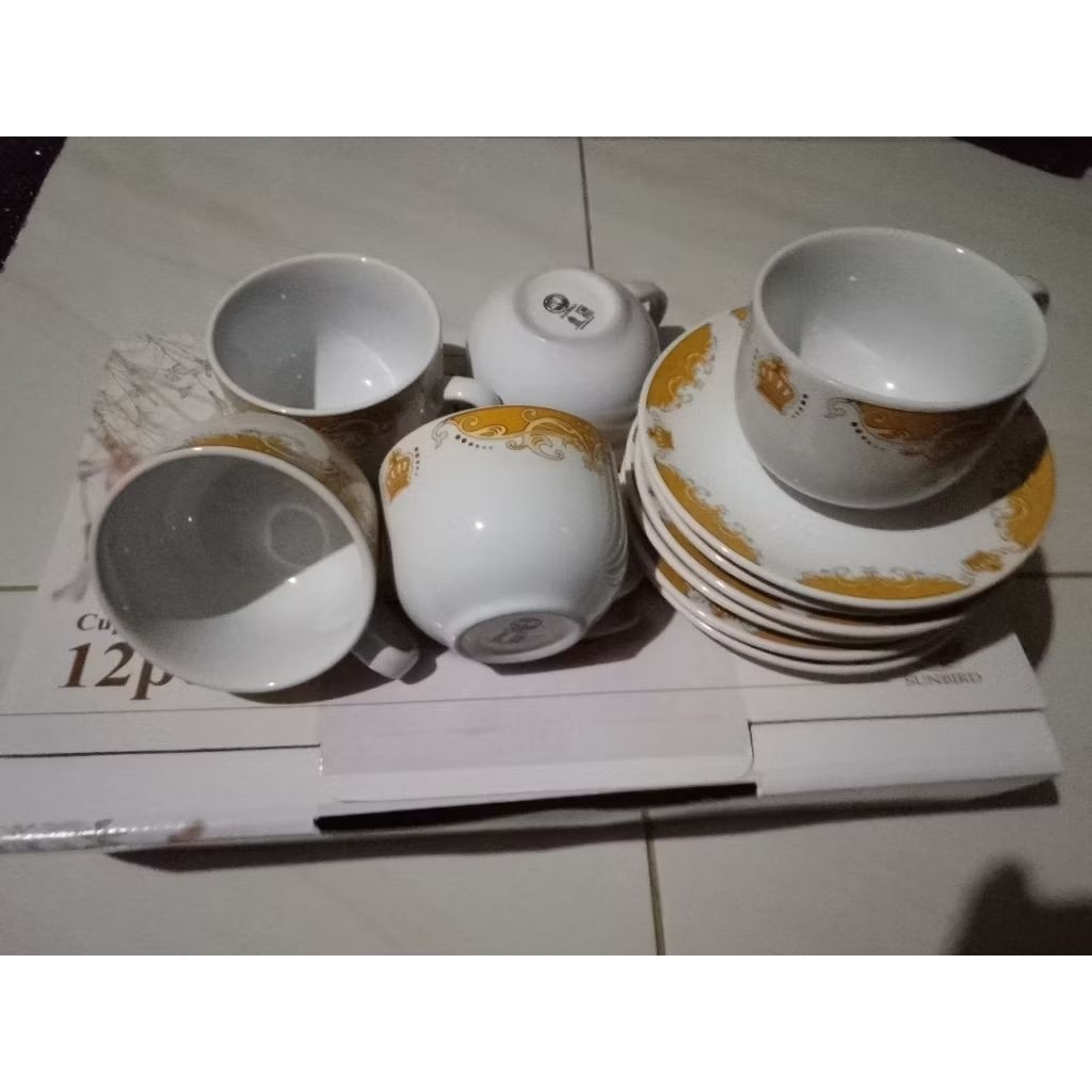 GELAS KOPI KEMBUNG DAN PIRING TATAKAN 6 SET
