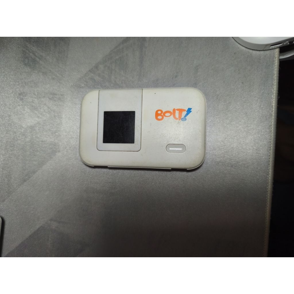 Modem Mifi Bolt Huawei E5372s 4G LTE + Batre dummy