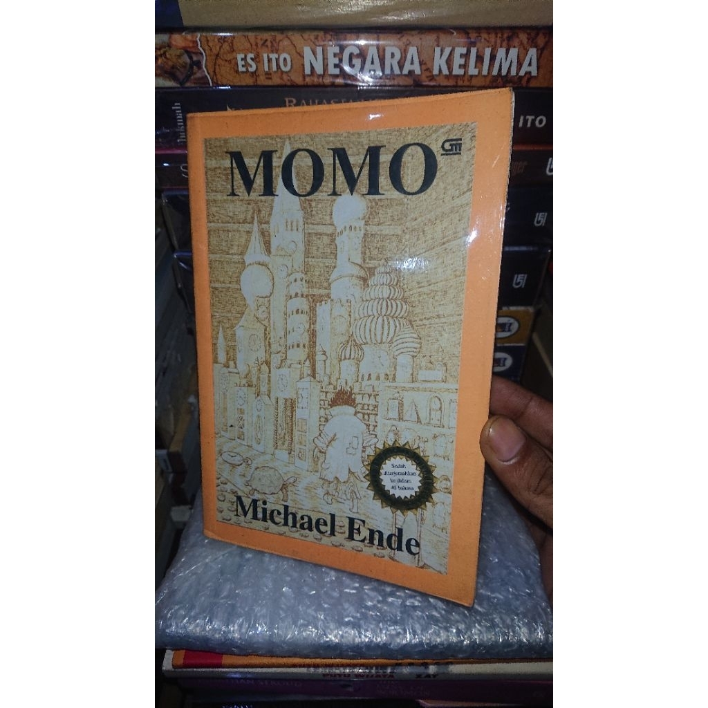 Michael Ende - Momo