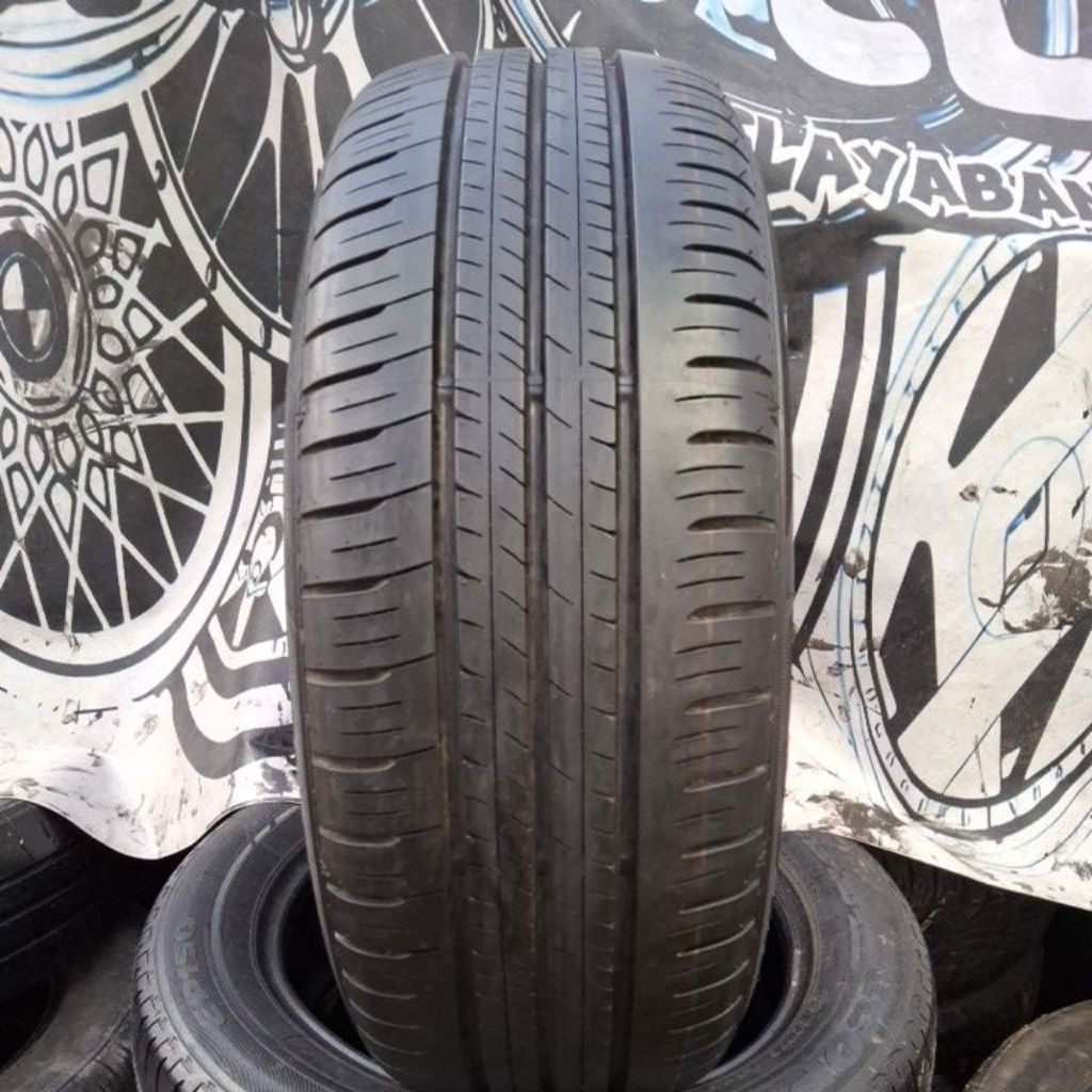 Ban dunlop enasave ec300+ 205 55 R16