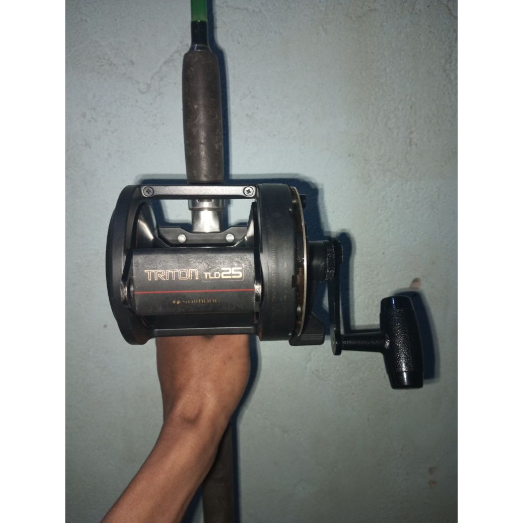 Shimano TLD 25 , reel trolling ,lever drag reel, normal tinggal pakai