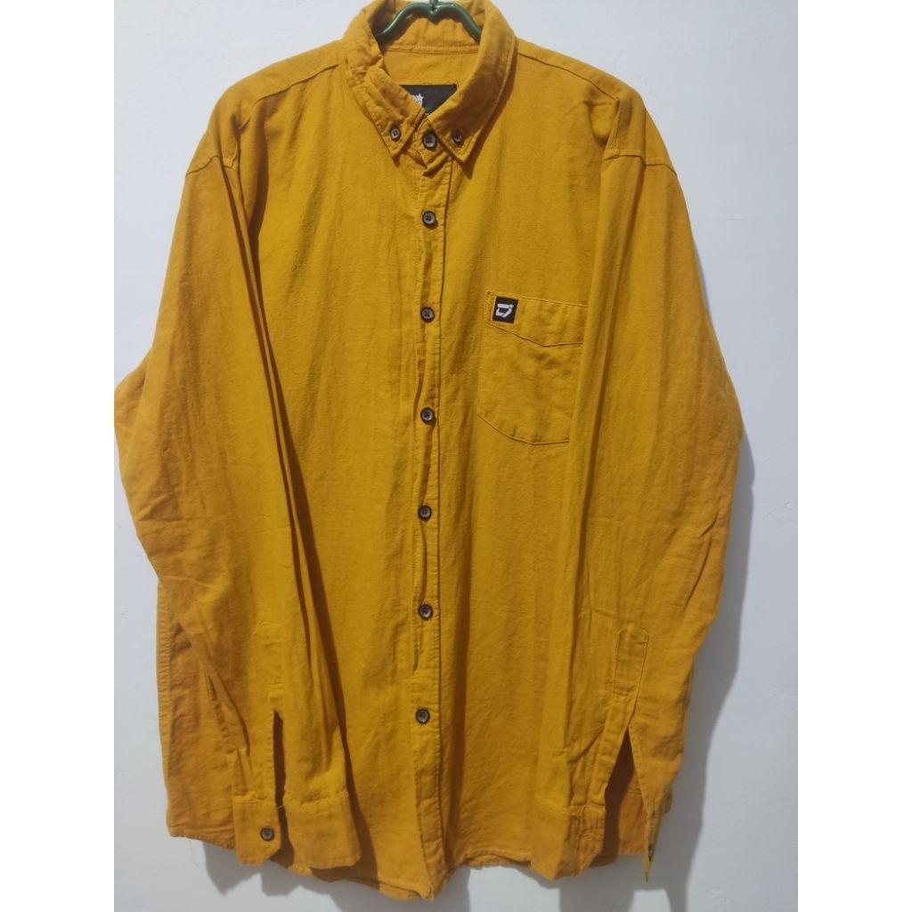 Kemeja Mustard