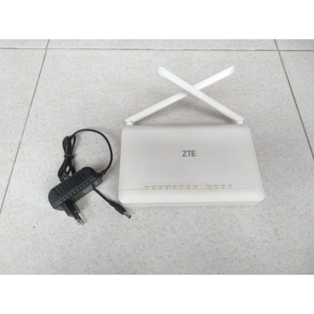 Modem ZTE F670L Dual Band 2.4Ghz - 5Ghz 5G Unit dan Adaptor Fungsi Normal