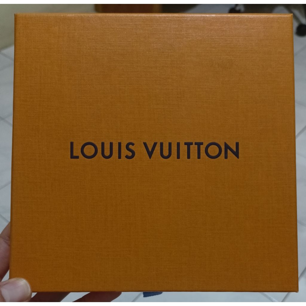 Box LV 100% original