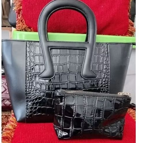 top handle bag Hitam Aigner (Crocodile Texture)