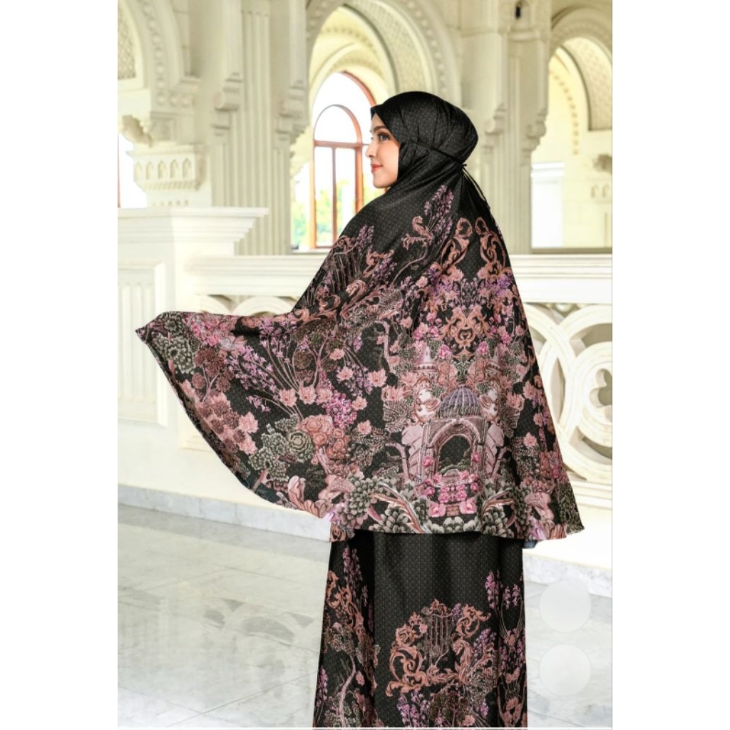Royale (black) Buttonscarves seri Palace Prayer Robe mukena baru dan siap kirim
