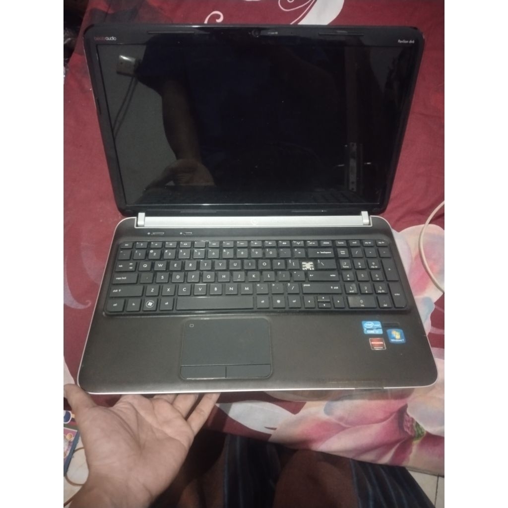 Laptop HP Pavilion Dv6 Core I7 Layar 15" inch