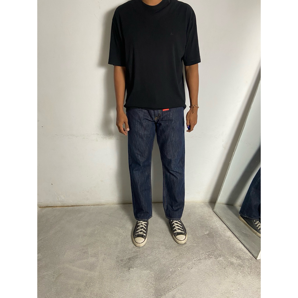 UNIQLO INDIGO JEANS