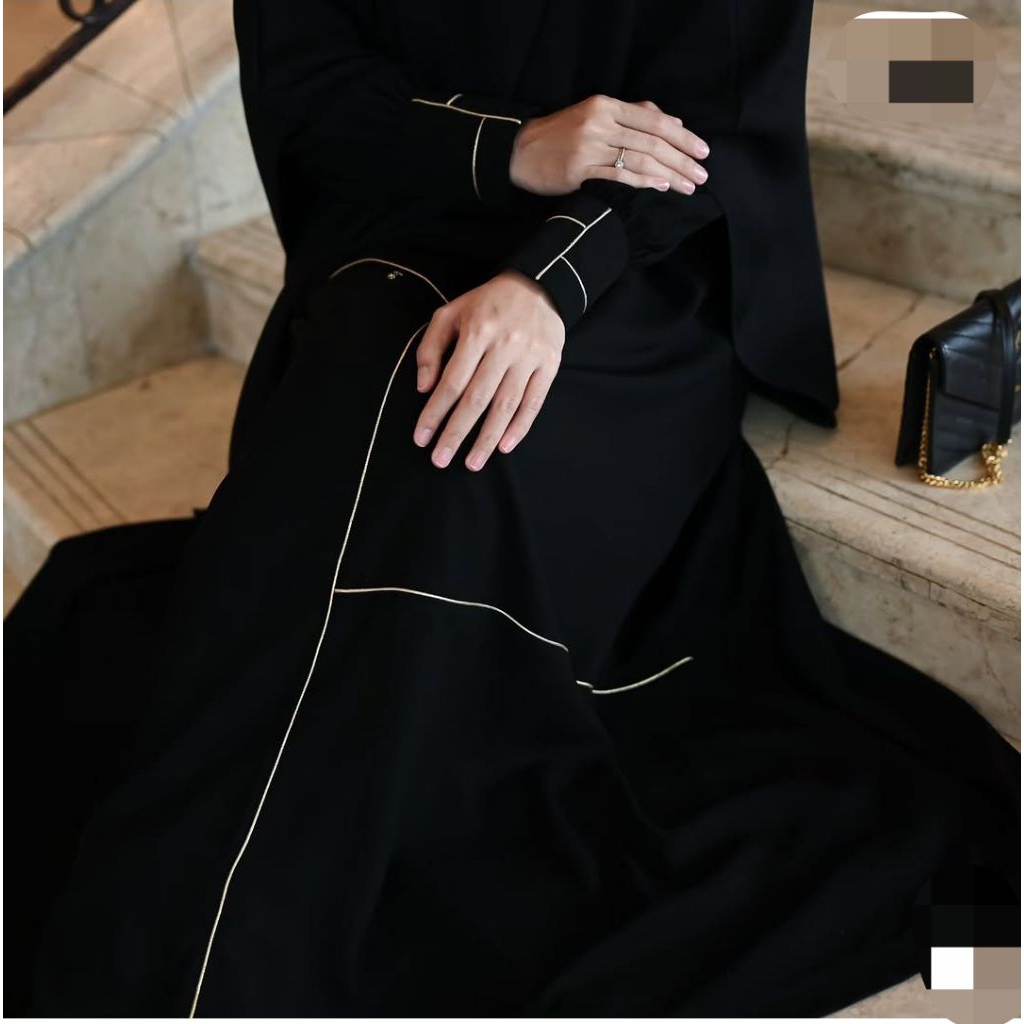 Al Arabian Golden Black FK medium ovale