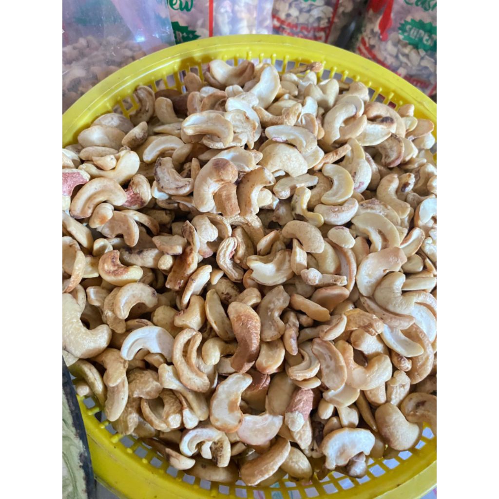 Kacang Mede Pecahan Mentah 1 kg - Kacang Mede Patahan Mentah Super