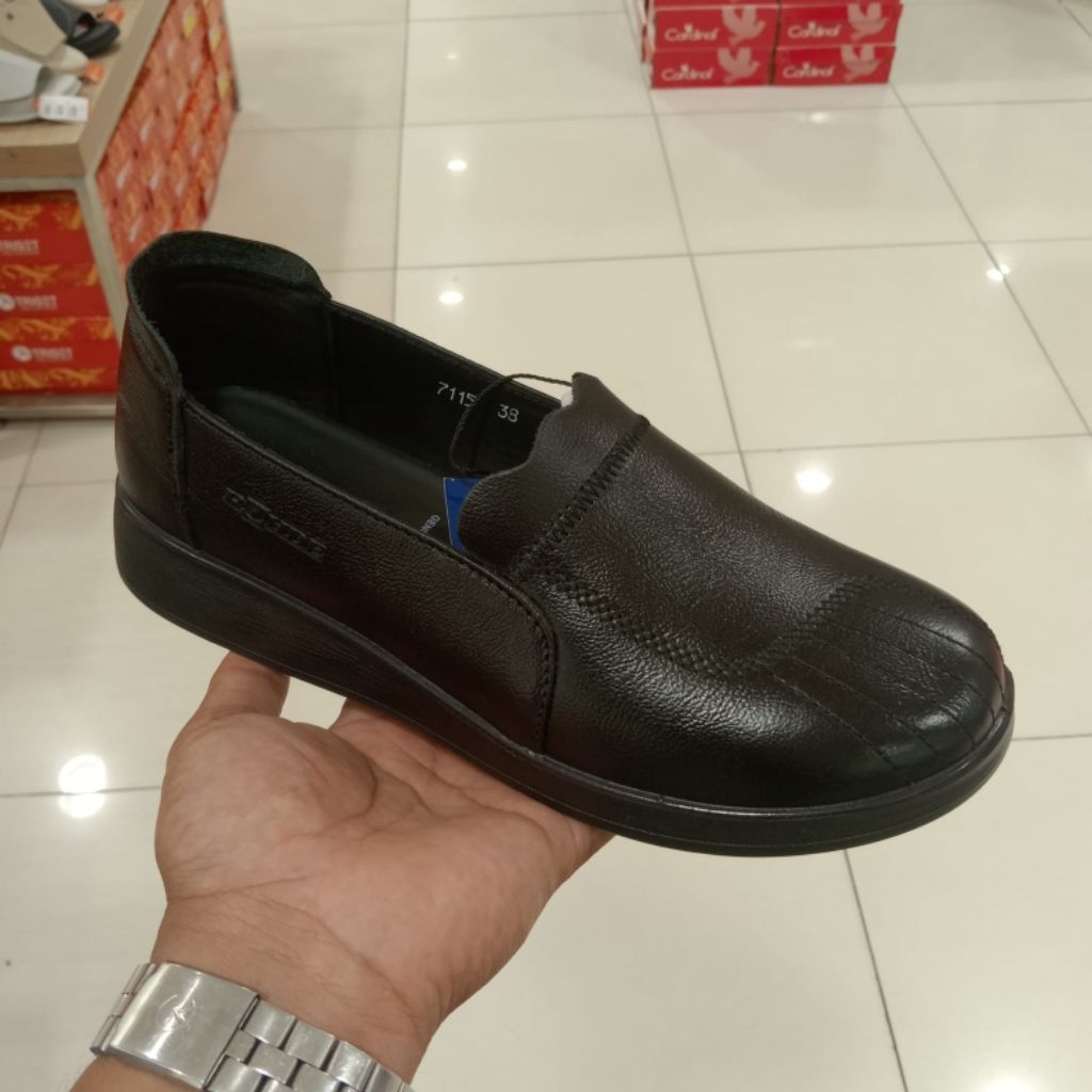 ROHDE SEPATU KULIT WANITA SLIP ON ORIGINAL