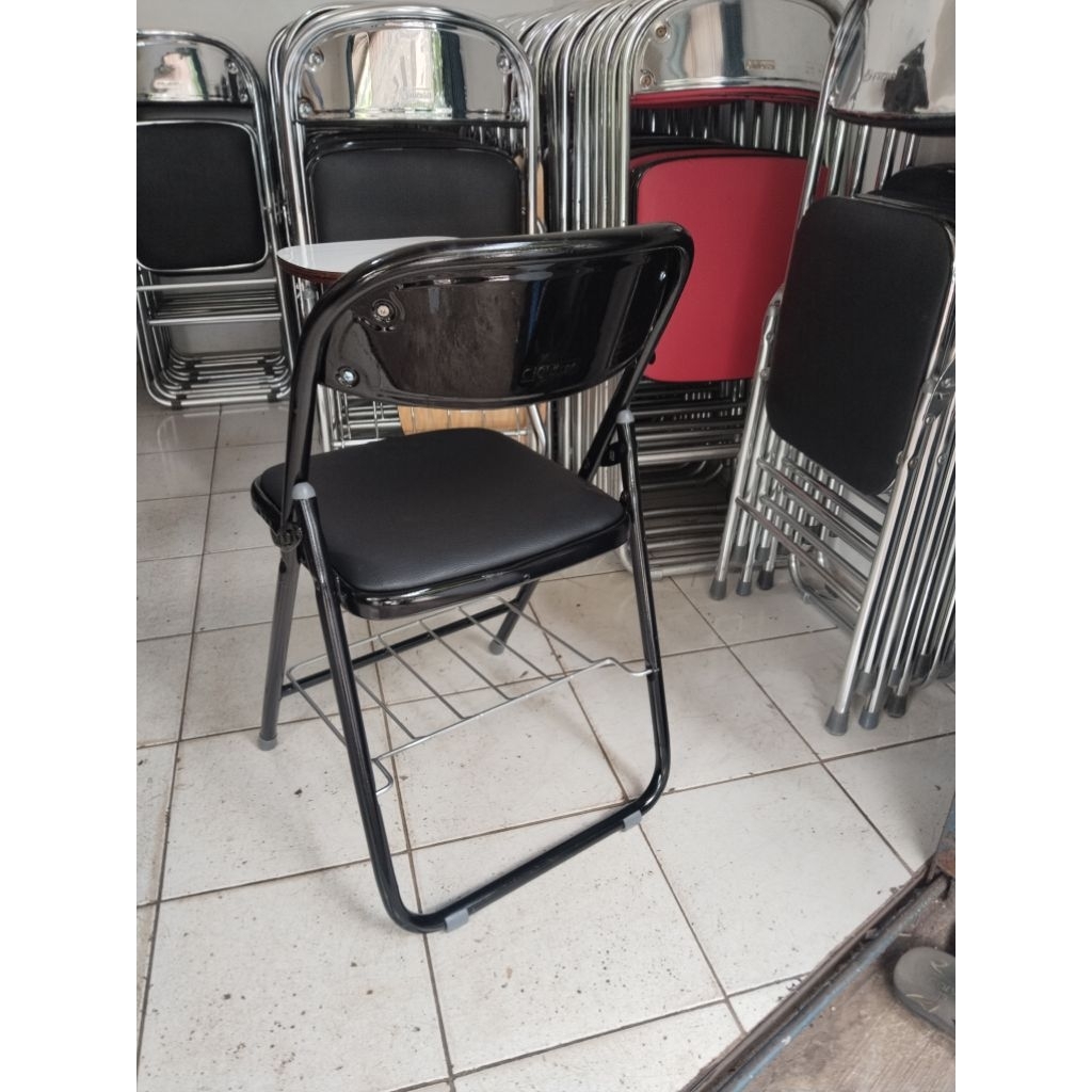 kursi kuliah Chitose