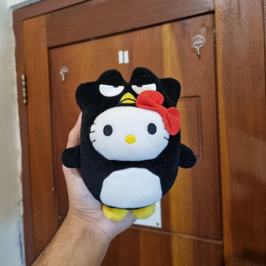 Boneka Sanrio Hello Kitty BadtzMaru McDonald's Happy Meal Edition