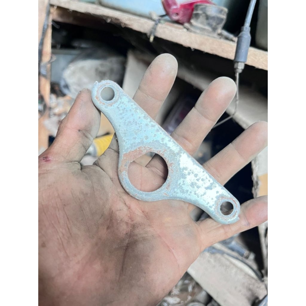 braket kunci kontak suzuki trs trs pangkon kontak suzuki trs original bekas