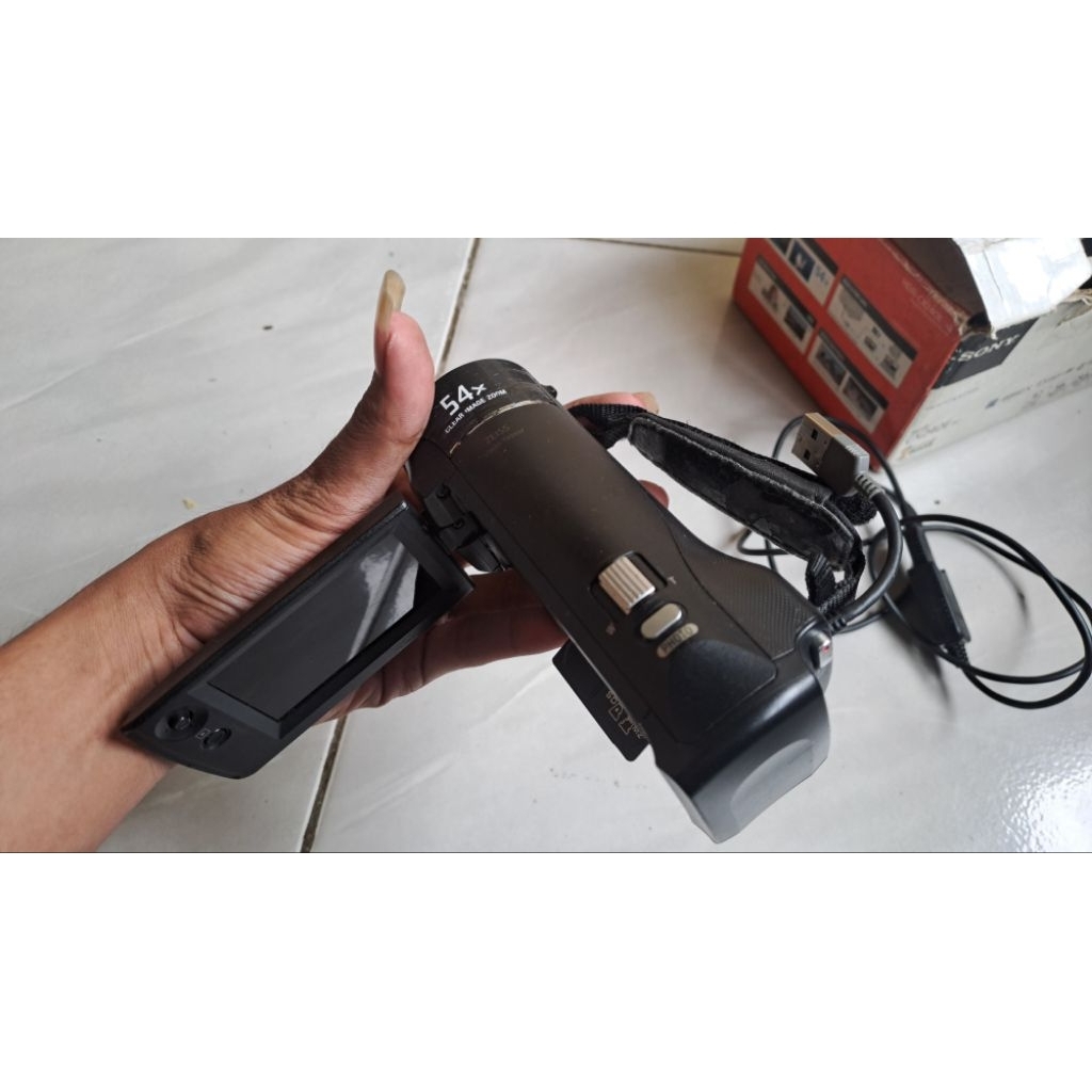 Handycam Sony CX240e