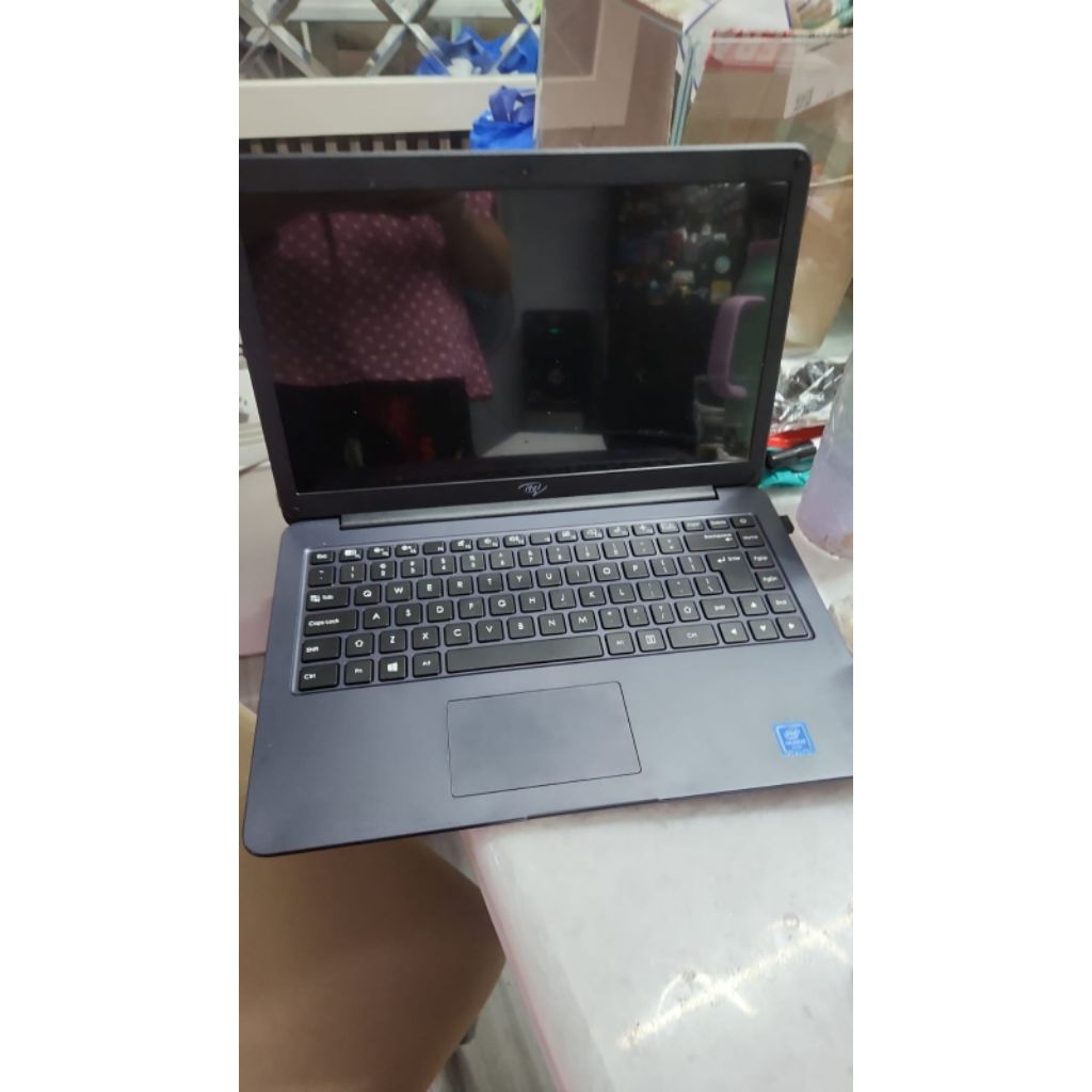 Laptop Itel Able1s