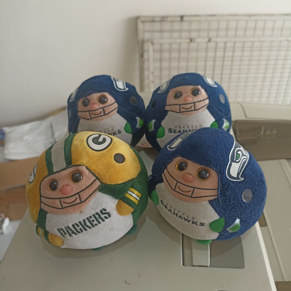 Boneka Plush Beanie Balls NFL
