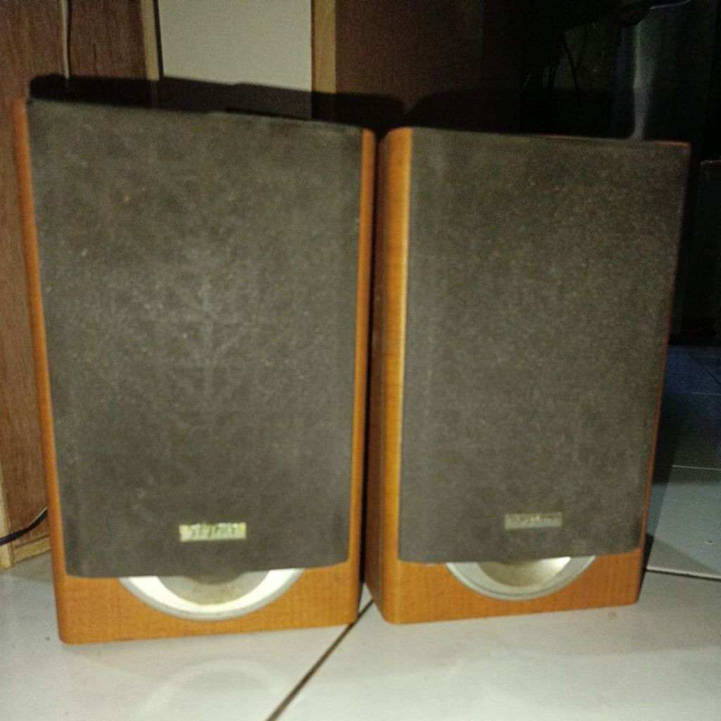 Sepasang Speaker Pasif Bekas Compo