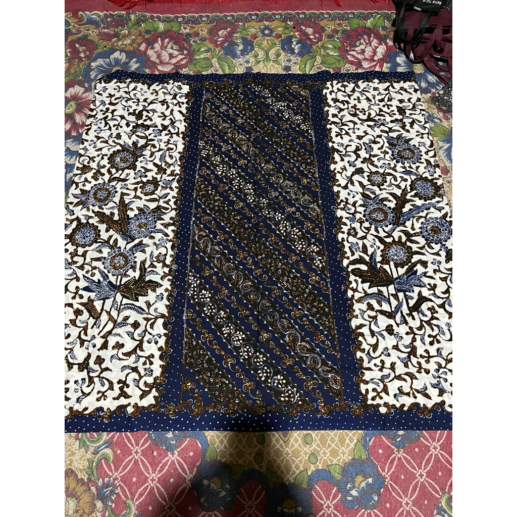 sarung batik tulis Lasem motif bledak putih ukuran jumbo