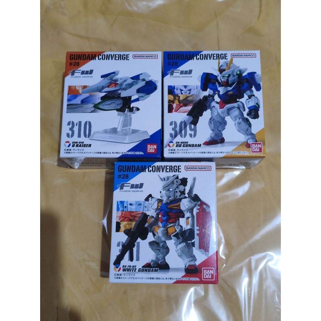Gundam Converge 00 Raiser / White Gundam