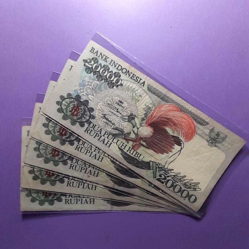 Uang kuno 20000 rupiah cendrawasih