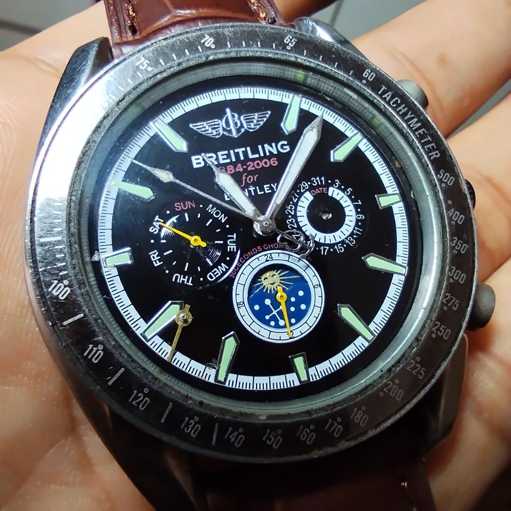 Jam tangan model Bretling for Bentley, Diameter 42mm