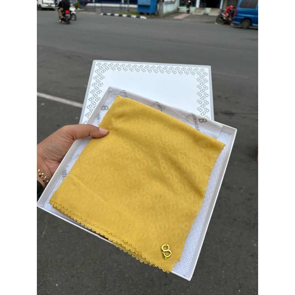 preloved Buttonscraves