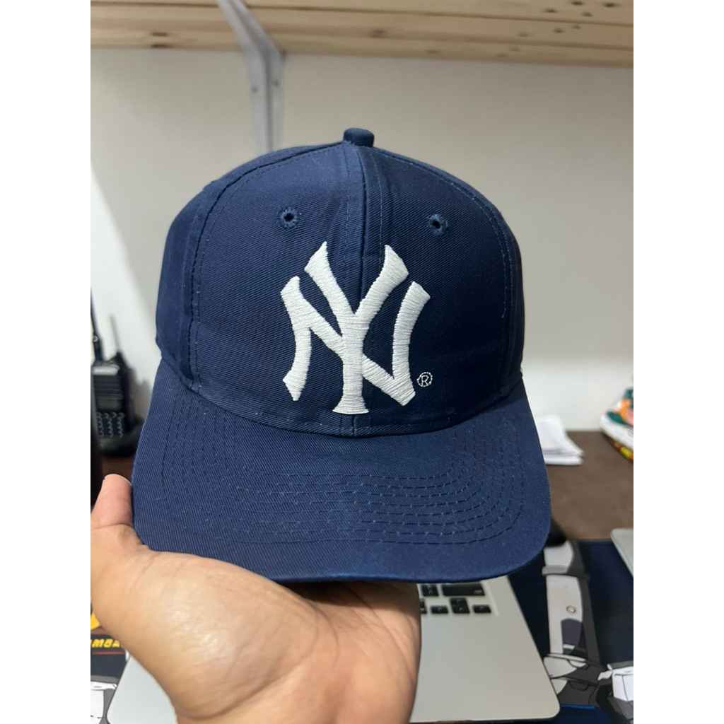 VINTAGE HAT YANKEES BLOCKHEAD/BLOCKHAT (TOPI)