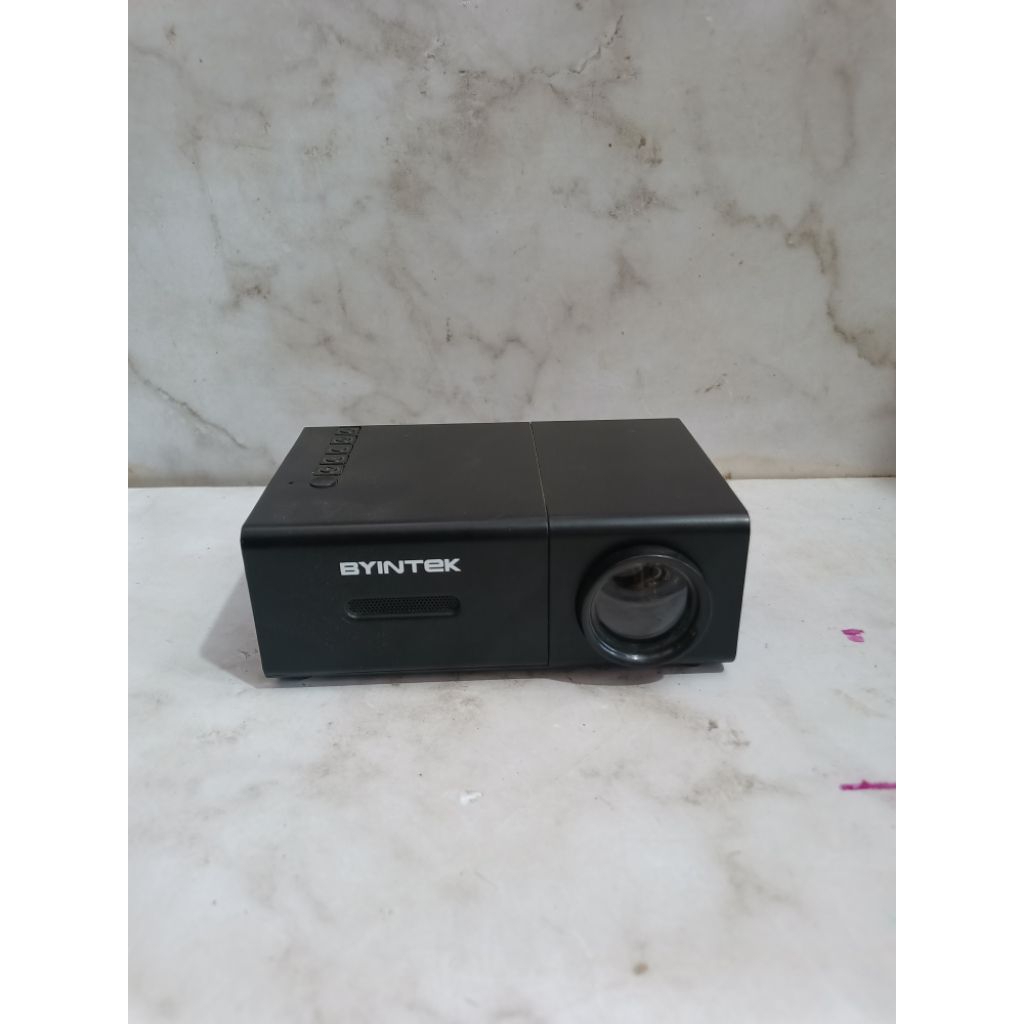 PROYEKTOR BAHAN BYINTEK C400 NYALA MINUS BURENG