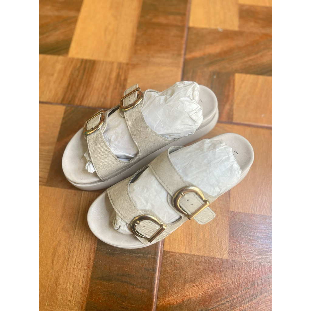 preloved sandal laviola