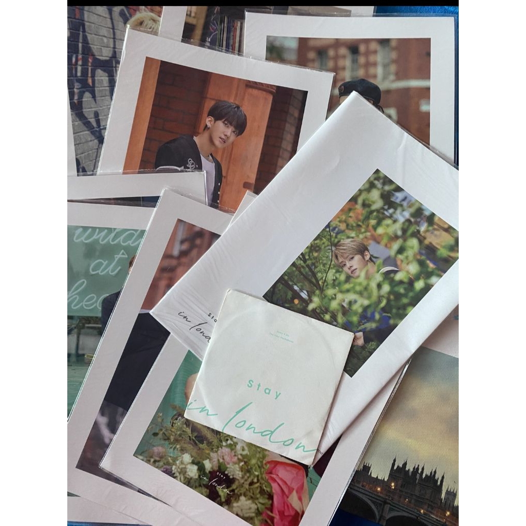 stay in london photobook photo set all member stray kids hyunjin bangchan folded poster