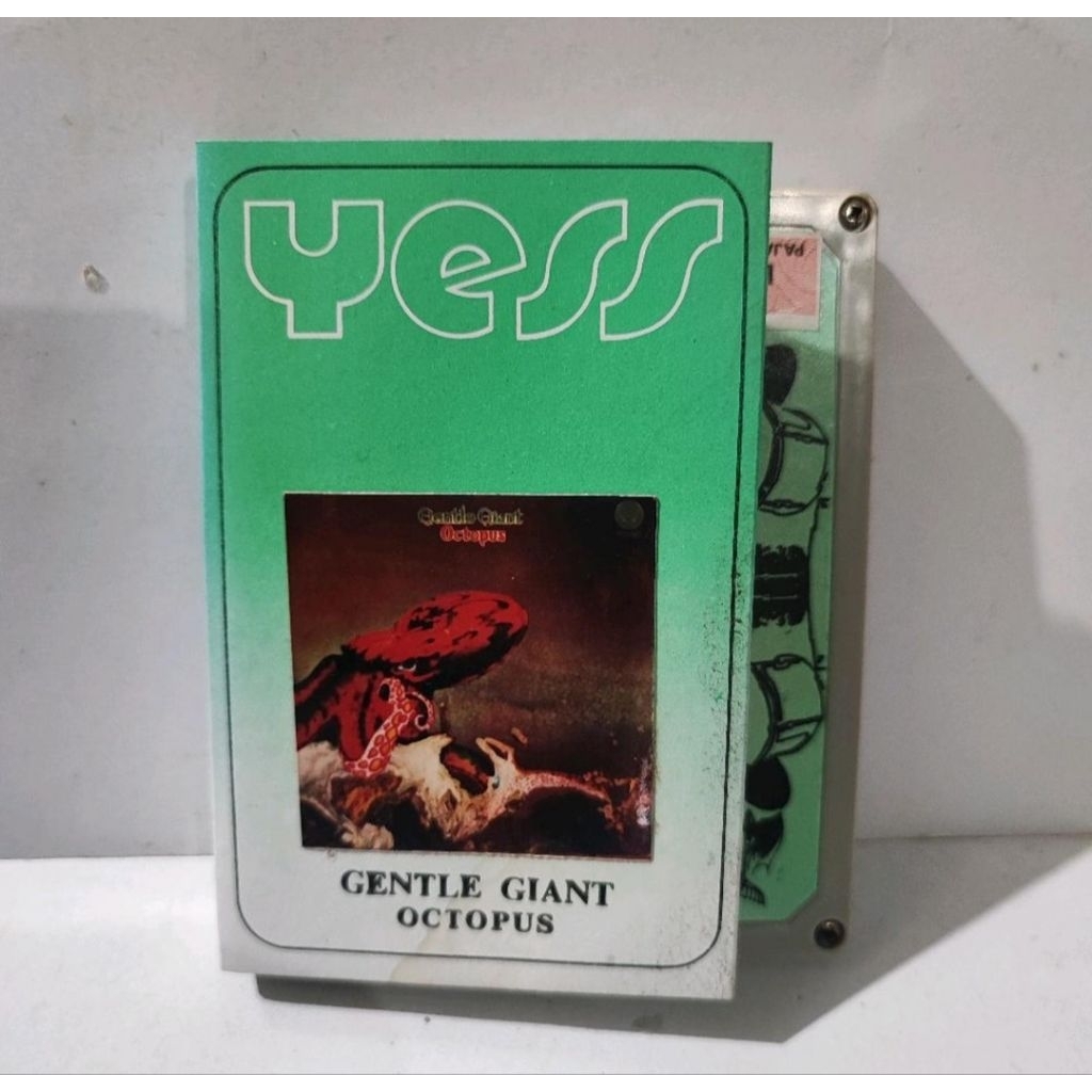 KASET PITA 048- YESS GENTLE GIANT