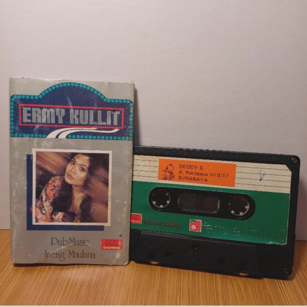 Kaset Ermy Kulit