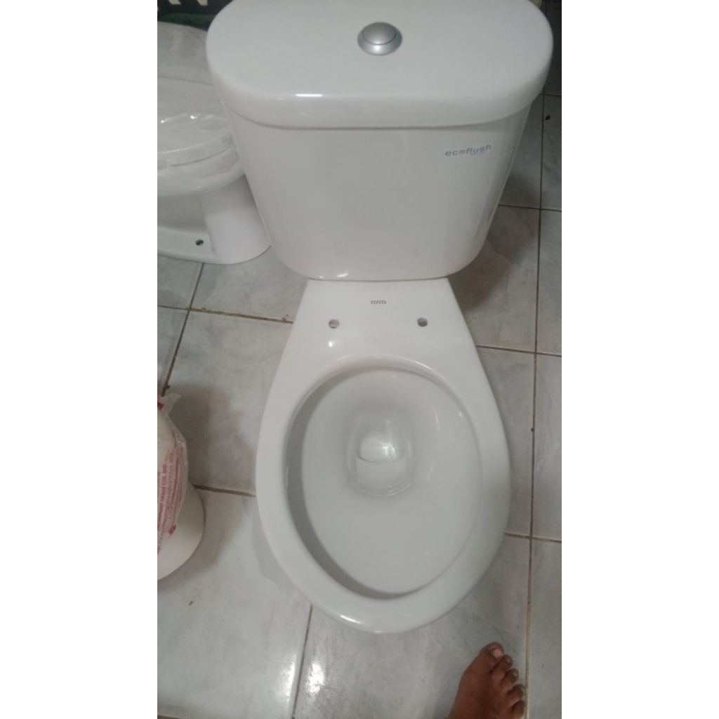 CLOSET DUDUK TOTO SW420JP