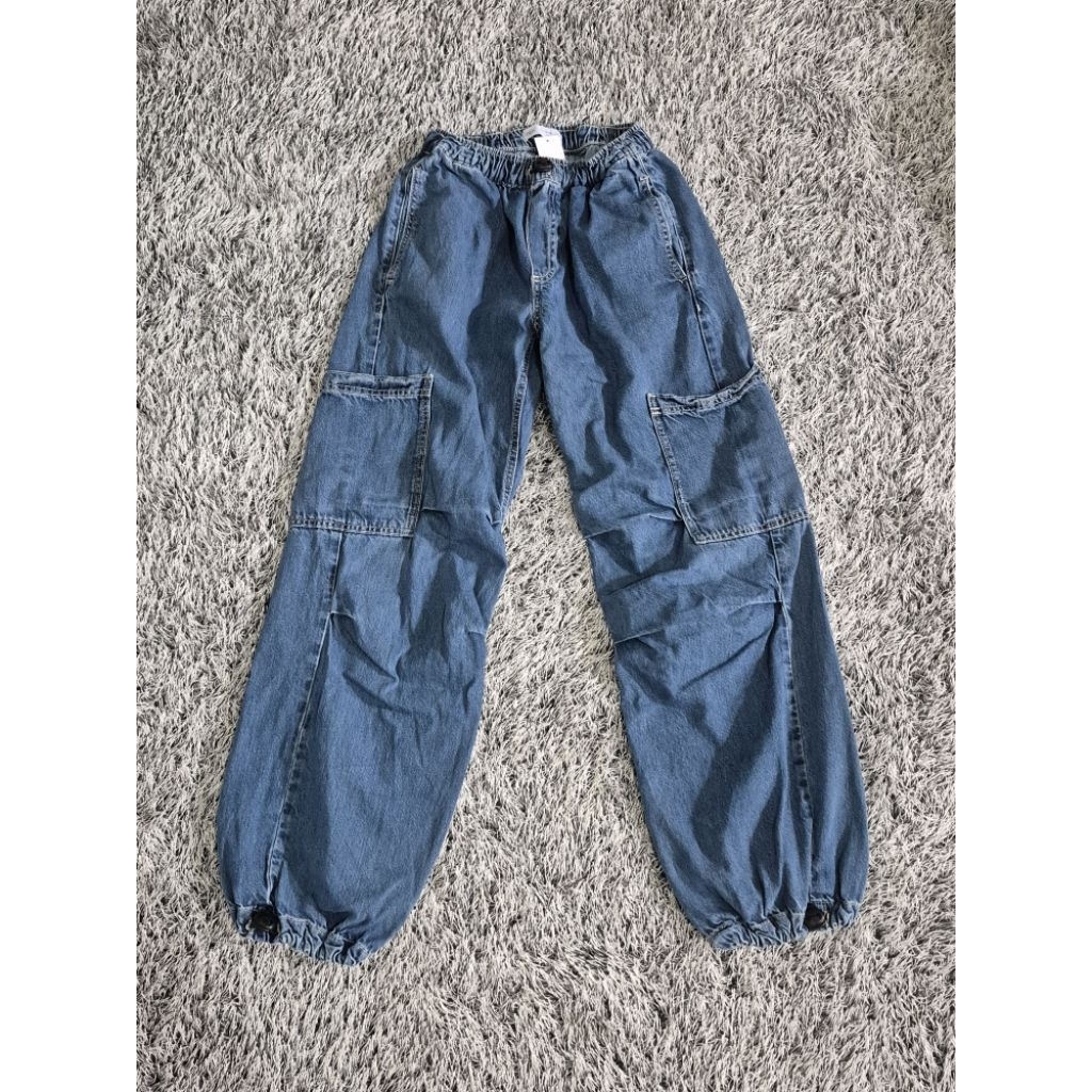 Celana jeans joger cargo (ZARA)