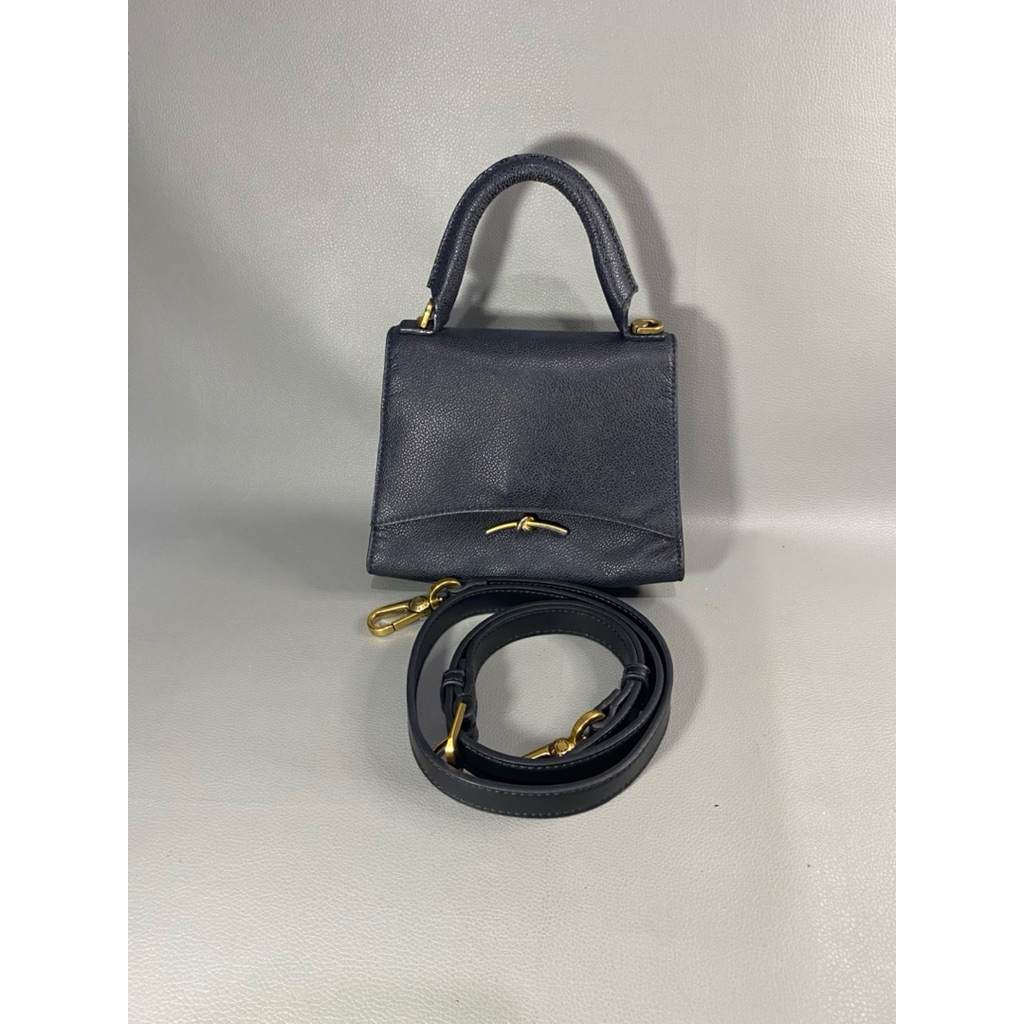 CHARLES & KEITH HUXLET METALLIC PUSHLOCK BAG / TAS CHARLES & KEITH SLINGBAG CHARLES & KEITH / TAS CK